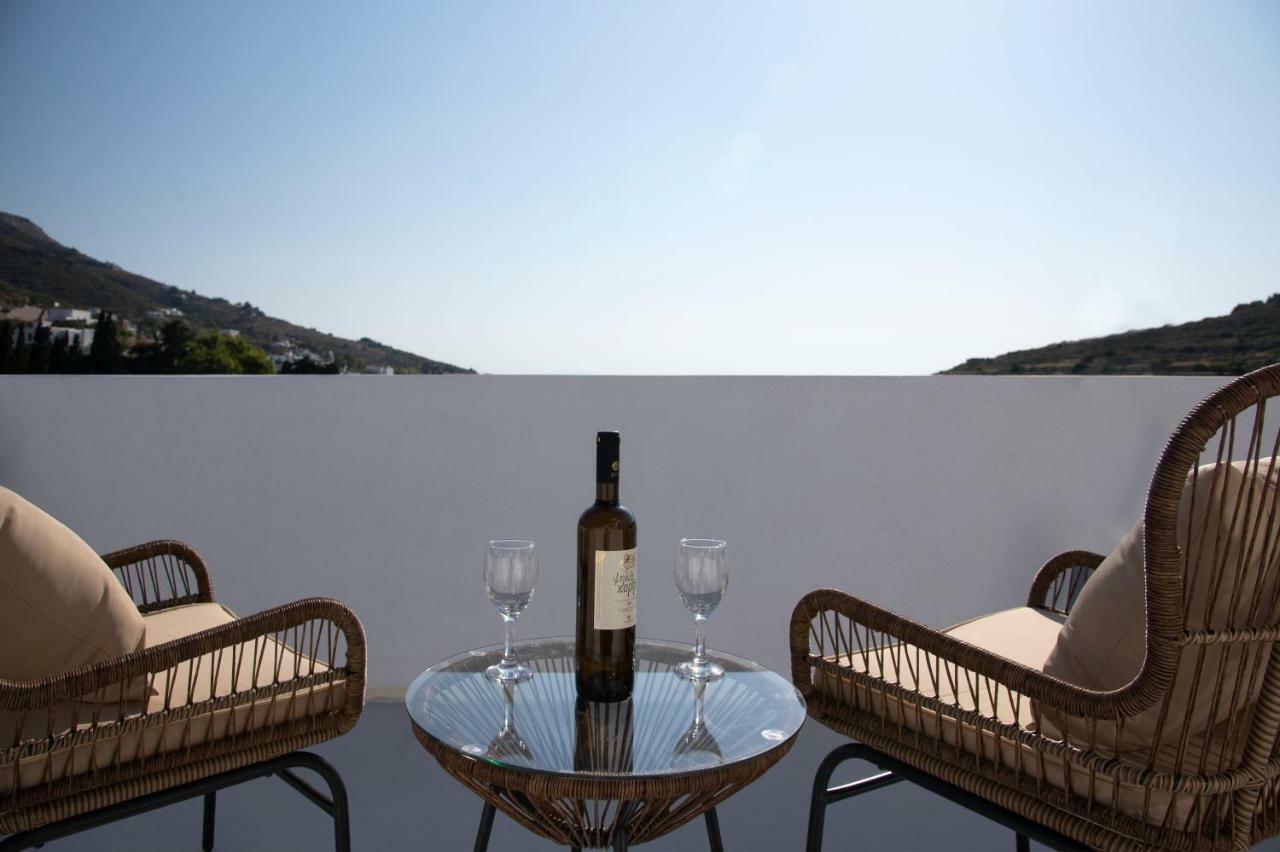 Paros Elitas Villas מראה חיצוני תמונה