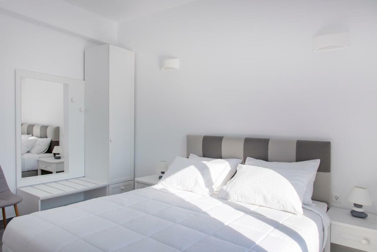 Paros Elitas Villas מראה חיצוני תמונה
